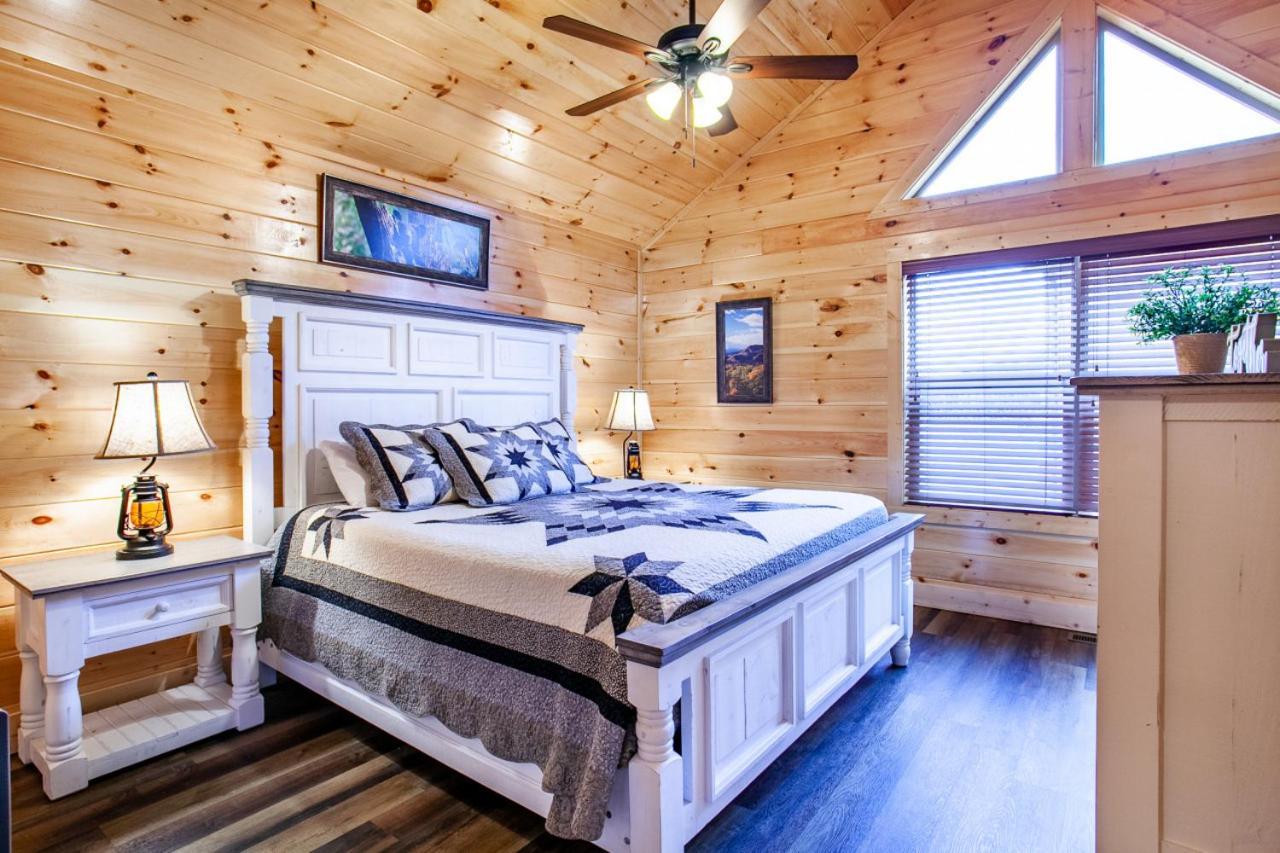 Swimming Bears Lodge 1 With Indoor Pool And Hot Tub Pigeon Forge Exteriér fotografie