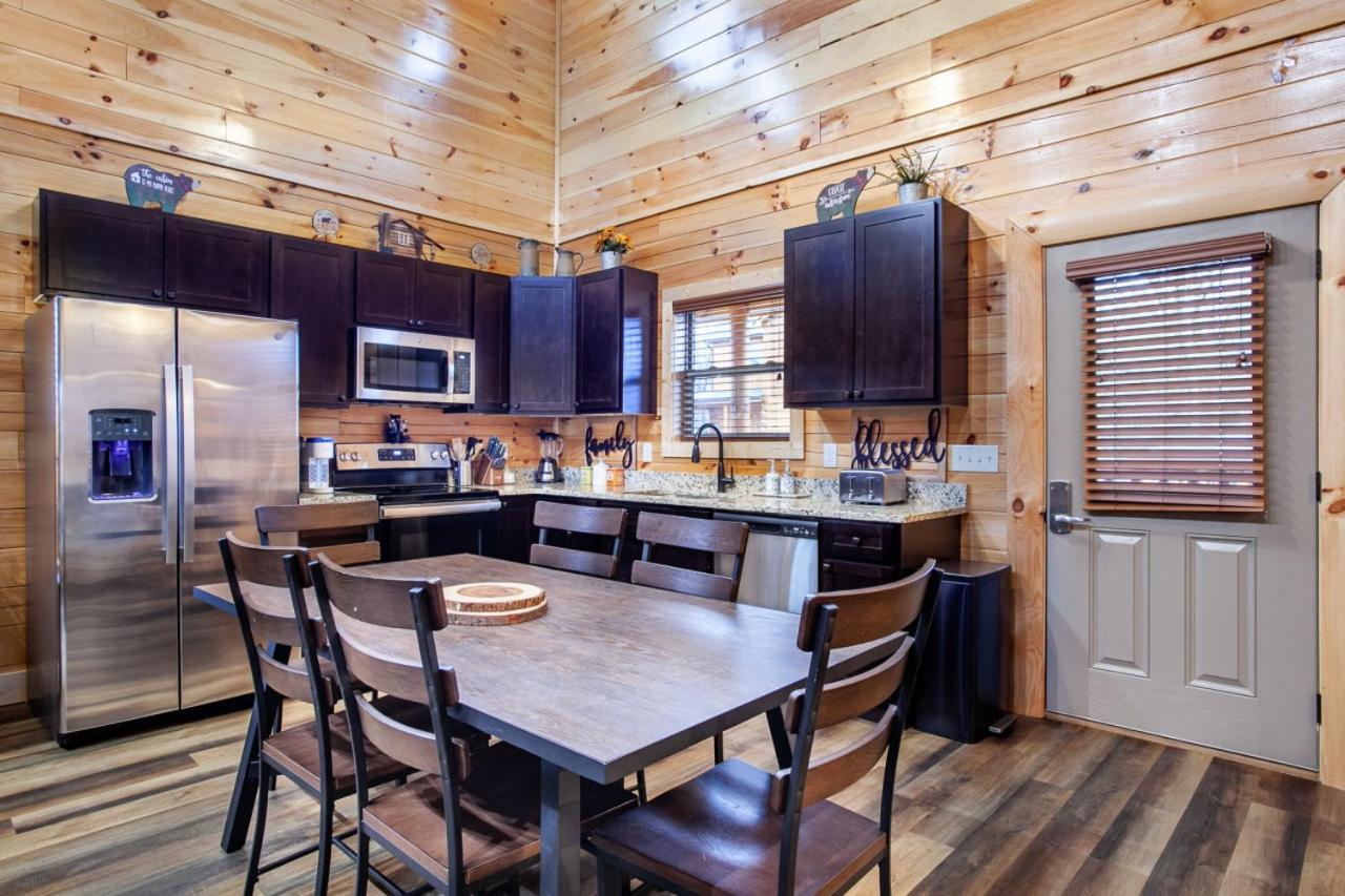 Swimming Bears Lodge 1 With Indoor Pool And Hot Tub Pigeon Forge Exteriér fotografie