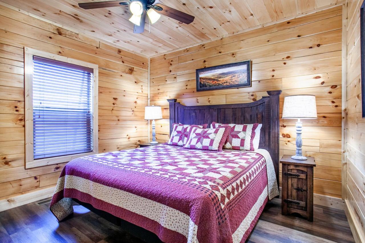 Swimming Bears Lodge 1 With Indoor Pool And Hot Tub Pigeon Forge Exteriér fotografie