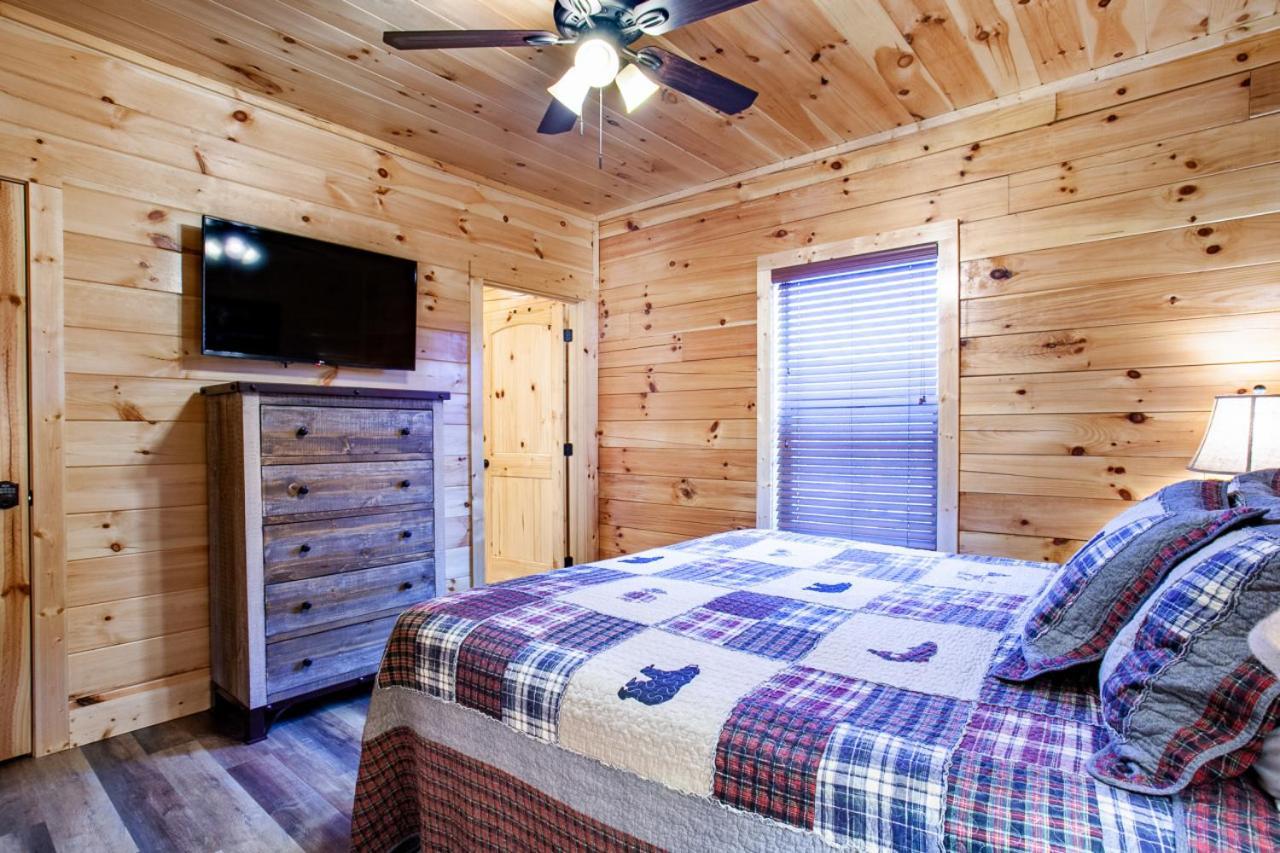 Swimming Bears Lodge 1 With Indoor Pool And Hot Tub Pigeon Forge Exteriér fotografie